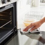 Countertop Oven Cleaning and Maintenance: A Routine That Keeps It Running